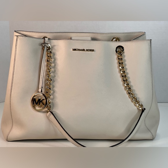 Michael Kors Teagan Pebbled Leather Shoulder Bag, Ivory - Picture 3 of 12